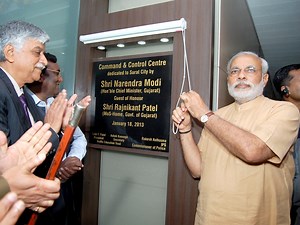 Shri Modi inaugurates CCTV surveillance network of Surat police