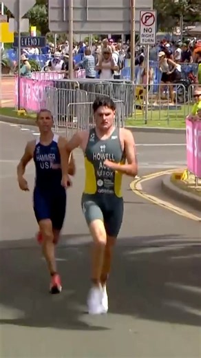 247K views · 1.6K reactions | HERE WE GO! Jack Howell VS Chris Hammer  A showdown for the PTS5 title  Watch the Para #WollongongFinals  live NOW on TriathlonLive.tv ▶️  https://shorturl.at/Q422Z #Paratriathlon #Triathlon #WTCFWollongong | World Triathlon | Facebook