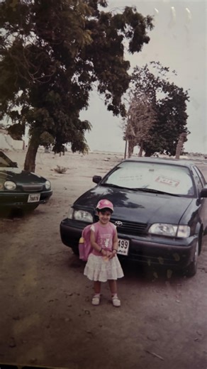 ᴠᴀʜɪꜱʜᴛᴀ | Just because I look cute 😁 | Instagram