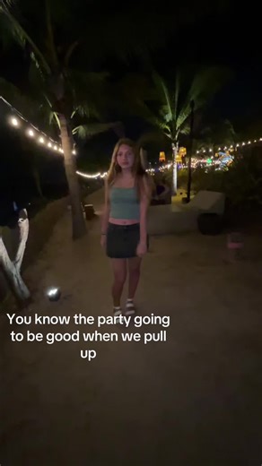 Party time 🪩🇲🇽#mexico #springbreak #viralvideo