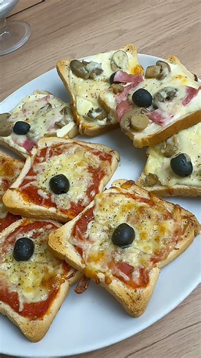 1K views · 233 reactions | Mini Pizzas Express Ultra Gourmandes ...