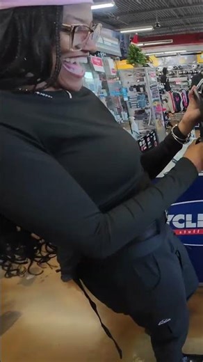 Cardo Packtalk Edge vs. Pro : Motorcycle Bluetooth Headset Battle! #cardo #shoei #motovlog