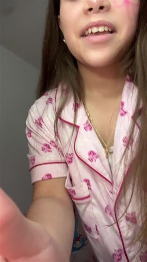 Elena Alcala🎀🇮🇹⚽️😝 (@ella.and.elena)’s videos with original sound - Elena Alcala🎀🇮🇹⚽️😝