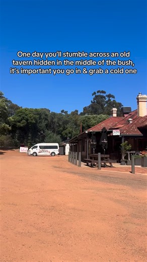 You can’t go wrong with a hidden gem in the Perth Hills 🫶🏼 #perthpubs #perthhills #perthhillsmundaring #perthtodo #perthpubscene | Mount Helena Tavern