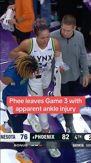 Napheesa Collier was emotional after leaving the game with an ankle injury 😢