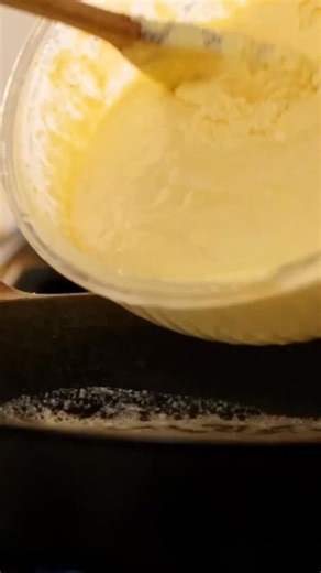 Ree Drummond - The Pioneer Woman on Instagram: "The simplest most scrumptious STUFFING (if it’s in the bird)/DRESSING (if it’s out of the bird) in the world. Have made it for 30 years and it’s my love. Recipe is online (PW Thanksgiving Dressing) or the link’s in my profile! Feel free to add sage 🌿 (a few of my crew are averse.) 🦃"