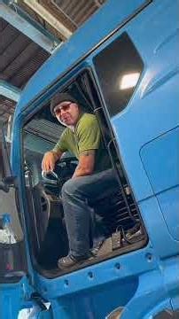 A screw got stuck in the truck driver's tire. #car #truck #mechanic #germany #opiosi