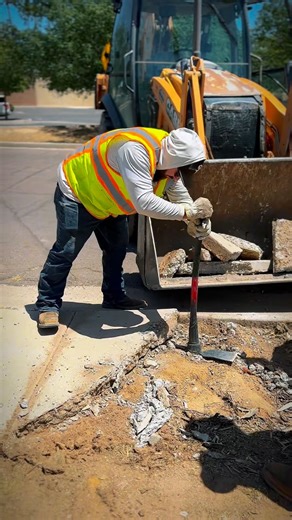 National Public Works Week | May 18-24 🚧🔨 This week, we proudly recognize the hardworking staff in our Public Works Department. They are behind the scenes keeping our city running smoothly every single day. The Public Works Department is made of up 8 divisions: 💻Administration 🛫Airport ⚙️Engineering 🧰Facilities Maintenance 🔧Fleet Services 🗑️Sanitation 🚧Streets 💧Wastewater Thank you for all you do!🙌 #NPWW | City of Casa Grande - Government