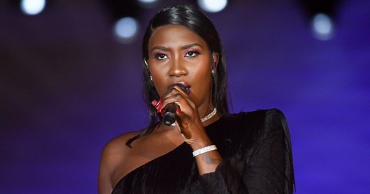 Pourquoi Aya Nakamura a caché sa grossesse pendant 7 mois ?