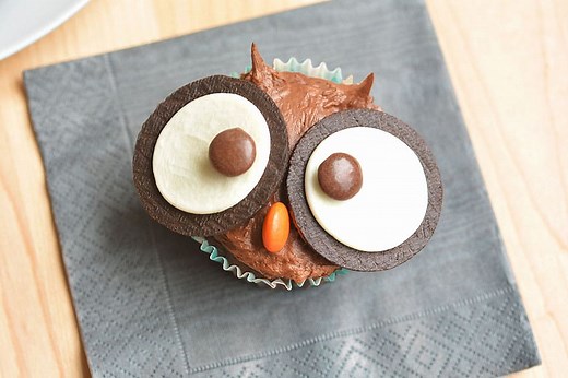 Owl Cupcakes | Easy Owl Cupcakes with Oreos