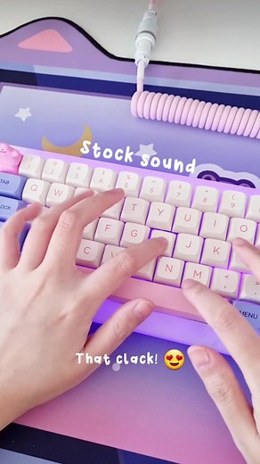 Testing out Banana Split switches from @thekey.company 🤩 So cute! #keebtok #mechanicalkeyboard #keyboardmodding #kawaiiaesthetic #keyboardswitches