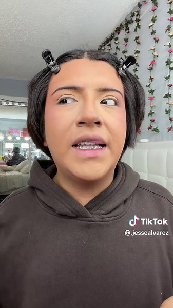 EASY HALLOWEEN LOOK: Simple Deer Makeup Tutorial