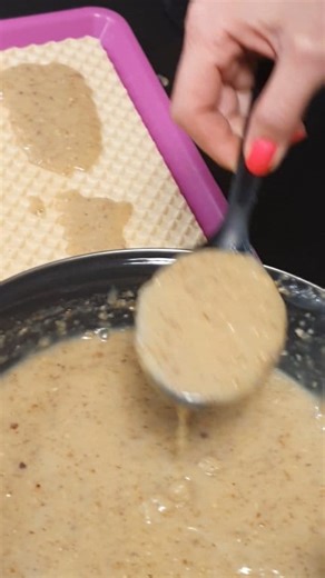 25K views · 102 reactions | Večito pitanje: Oblande ili oblatne  #domaćikolači #kolaci #kolac #foodpics #cakepics #chocolate #cokolada #torta #slatkisi #cakeart #cakelover #chococake #recipe #rezept #marininakuhinja #oblande #oblatne | Najbolji domaći video recepti | Facebook