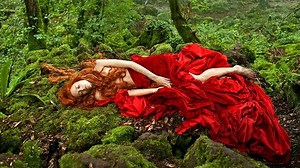 Stacy Martin: Nimfomanka u boku Vincenta Cassela; Pentameron w kinach od 30 października