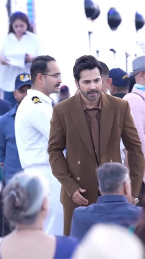 #foryou #foryoupage #bollywood #varundhawan