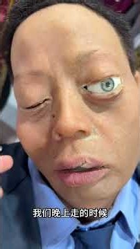 After installing the wax figure security guard's eyeballs, I leave it at the entrance of the live