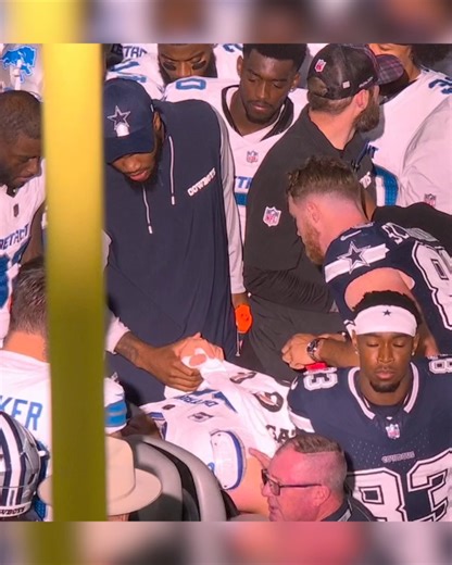 791K views · 9K reactions | Aidan Hutchinson was carted off the field after suffering a leg injury in the third quarter. Lions and Cowboys players went over to check on him before he left the field. : FOX | SportsCenter | Facebook