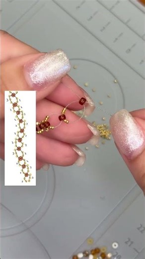 Follow along to make this super easy, beginner-friendly wavy bracelet ✨