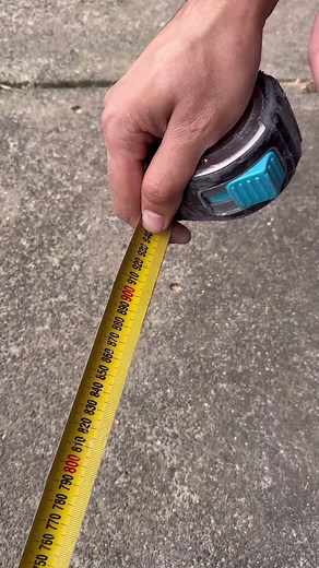 Don’t throw broken tape measure #woodworking #carpenter #wood #tapemeasure #tricks #diy #trending #tiktokindia #tiktokviral