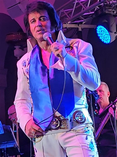 Bill Cherry ⚡️ 🍒 Ain't it funny how time slips away #elvis #billcherry #elvisinconcert #fyp #ETA