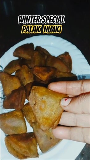 Crispy Palak Nimki | perfect tea time snack recipe #shorts #ytshorts #viralvideo #shortsfeed #food