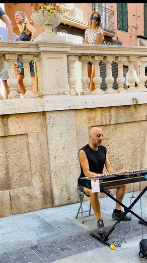 #piano #busking #pianoforte #busker #sanremo