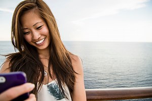 3 tips for using your phone on a cruise | TechBuzz by AT&T