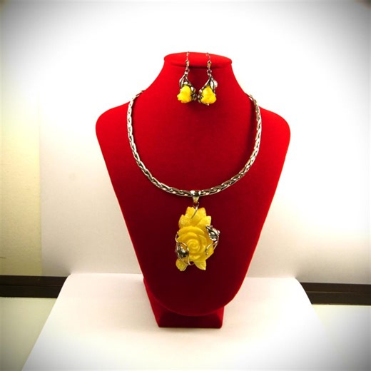 Royal Amber Carved Roses Set: 3 Pieces Pendant Choker Earrings - 925 Sterling Silver - Etsy