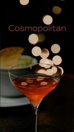 How to Make a Cosmopolitan – Simple & Elegant