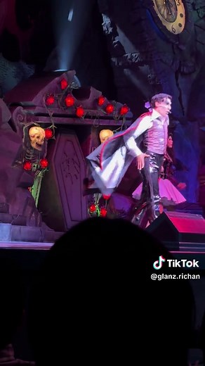 ゴールドフィンガー/郷ひろみ モンスターロックンロールショーの吸血鬼がかっこよかった！ #ゴールドフィンガー#ユニバ#USJ#ユニバーサルスタジオジャパン #モンスターロックンロールショー