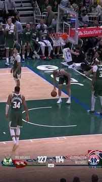 Khris Middleton drops 23 points in return to Milwaukee