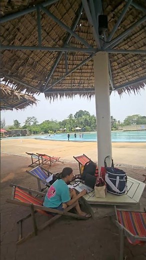 Bangkok's Biggest Wave Pool 🌊 | Siam Amazing Park Adventure #bangkoktrip #largest #thailand