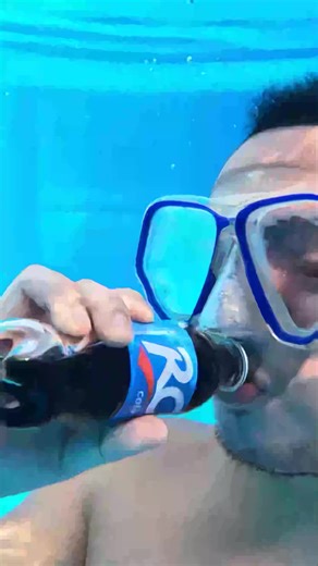 Rence01 on Instagram: "Burp RC Cola vs Root Beer Underwater"