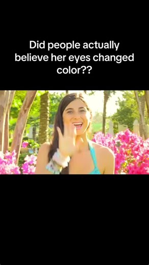 she basically said her eyes changed color bc she’s not constipated anymore 💀💀 #rawvegan #throwback #childhood #cringe #youtuer nostalgia, childhood, healthy eating, stomach problems vegan recipes, 2015 2014 2013, viral, core memories, trending, funny, fyp, foryoupage foryou fyyy fyppp, vegan, fullyrawkristina, pretty eyes, 2010s