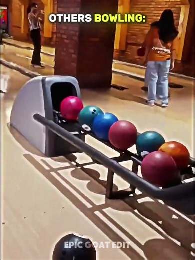 Others Bowling VS Crazy One