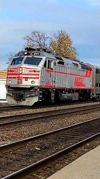 Metra 211 Leads Really Slow Outbound Express On The Racetrack 11/17/2025