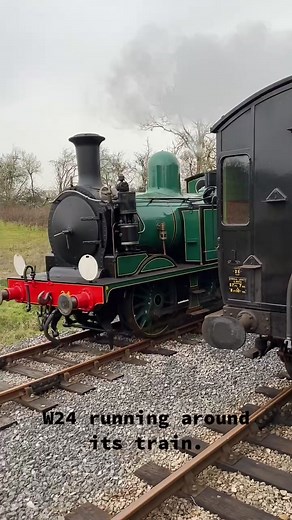 A trip to Smallbrook and then inside 1 compartment of 6375. #trains #fyp #CreatorRevolution #OurHouse2021 #Track #