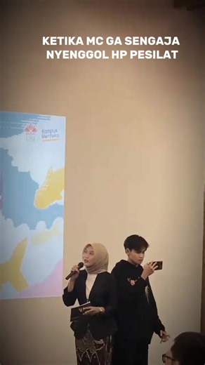 3.4M views · 30K reactions | Ketika MC gak sengaja nyenggol HP pesilat  #psht #pencaksilat #fyp | Terate Pedia | Facebook