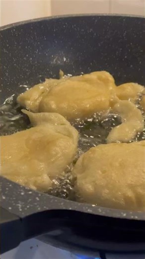 Portuguese Christmas Table: Sonhos