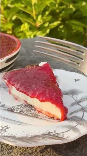 Raspberry Cream Pie