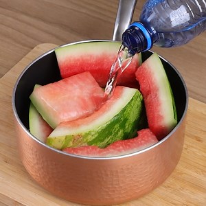 500K views · 6.8K reactions | Don't throw away the watermelon rinds! Prepare this delicious recipe! | YumMakers | Facebook