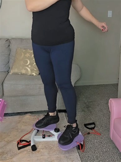 Puedes hacer ejercicios desde casa sin batallar tanto, con esta máquina multifuncional twister para cintura, abdomen brazos y gluteos puedes hacerlo fácilmente. Con empezar 10 minutos hace diferencia, Esta super económico, aprovecha! #abdominaltwister #ejerciciosencasa #ejercicios #cintura #abdomen