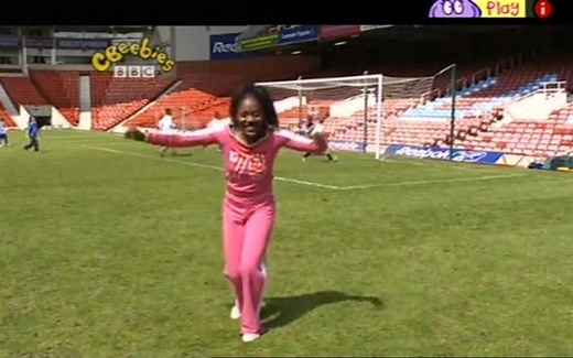 Boogie Beebies - Football Shimmy