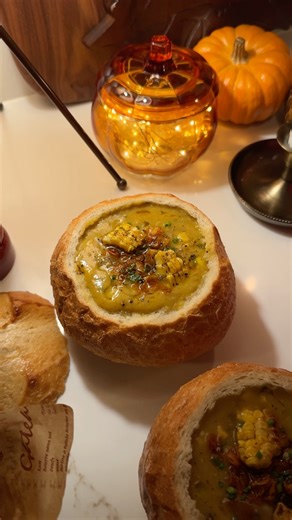 Vegan Corn Chowder with Coconut Bacon🌽🥓