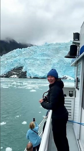 Top 10 Things to Do in Alaska 👇🏔️🚐 ➡️Send this to someone you want to visit Alaska with! We