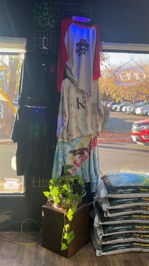 🍁REFER-bished🍁 Nuttin’ but Cool sh*t and good Vibes here!! The only 420 friendly place to shop and sesh at the same time! excuse our mess 🔨🧱 during the winter months… In the meantime enjoy deep mark downs on soils, nutrient and some grow equipment! see store associate for details NEW YEAR 🍾 BRINGING A NEW BEGINNING!! 🎉🥳🎊 🫣 | Tropi-Canna LLC