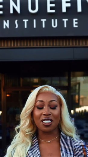 Makeup by Tiffany Banks on Instagram: "This masterclass was centered on education, technique, and intention. From complexion fundamentals to strategic placement, every detail was taught with purpose so the skills translate beyond the room and into real life. #austin #austintexasthings #makeupmasterclass"