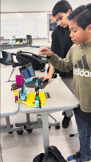 Lego Spike Robotic Arm Challenge