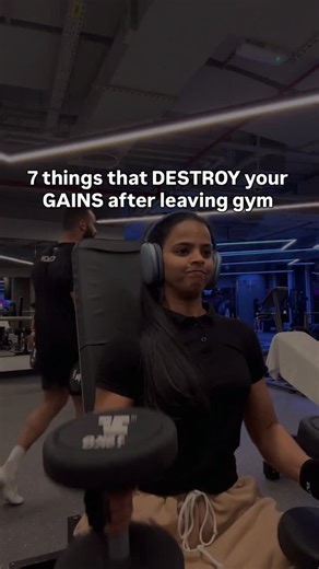 Dubai Personal Trainer 🇦🇪 | Online Coach 🌎 on Instagram: "Here’s a list of post-workout mistakes that destroy your gains 1 Going straight from deadlifts to drinks - Alcohol destroys protein synthesis for up to 24 hours and crushes testosterone levels. You literally just worked against everything you trained for. Save the celebration for rest days. 2 Skipping mobility work but spending 20 minutes on selfies - That pump looks good but means nothing if you stay tight. If you have time to pose, y