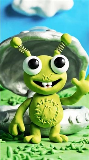 Tiny Clay Alien Lands on Earth 👽 Wait till the end 😱#clayanimation #animation #ministories #cartoon